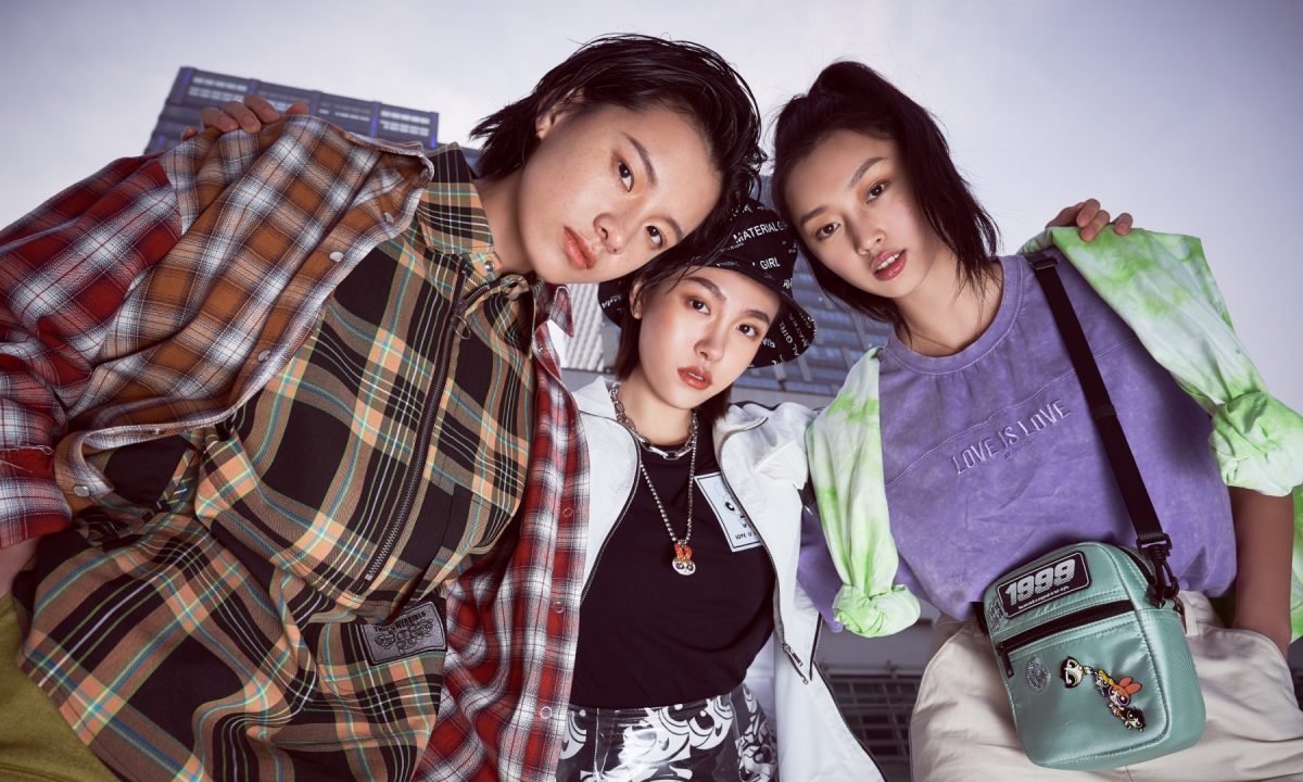这次 Material Girl 化身女力十足的“飞天小女警”