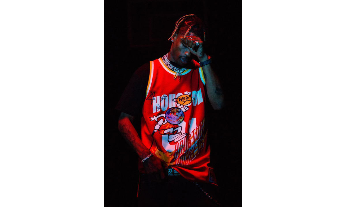 Travis Scott 联手 BR 与 Mitchell & Ness 推出火箭球衣别注系列