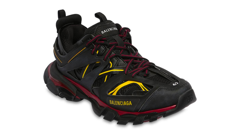 BALENCIAGA Track 鞋款迎来全新黑黄混合配色
