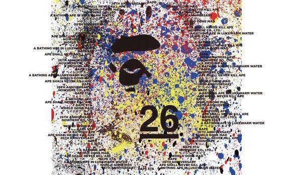 A BATHING APE® 释出 26 周年纪念款帽衫和 T 恤