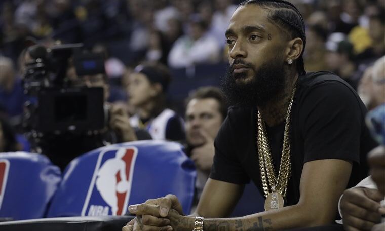 说唱歌手 Nipsey Hussle 遭枪击，不幸身亡