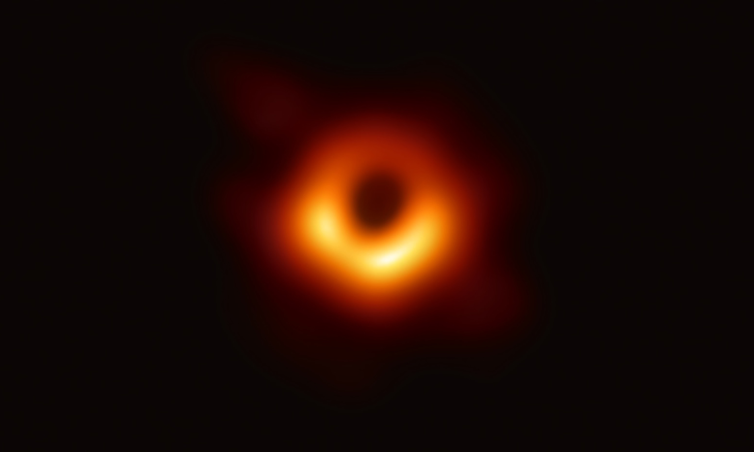 人类首张黑洞照片公布！