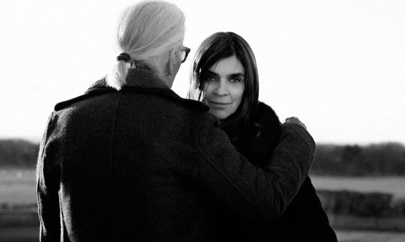 Carine Roitfeld 将担任 Karl Lagerfeld 同名品牌造型顾问