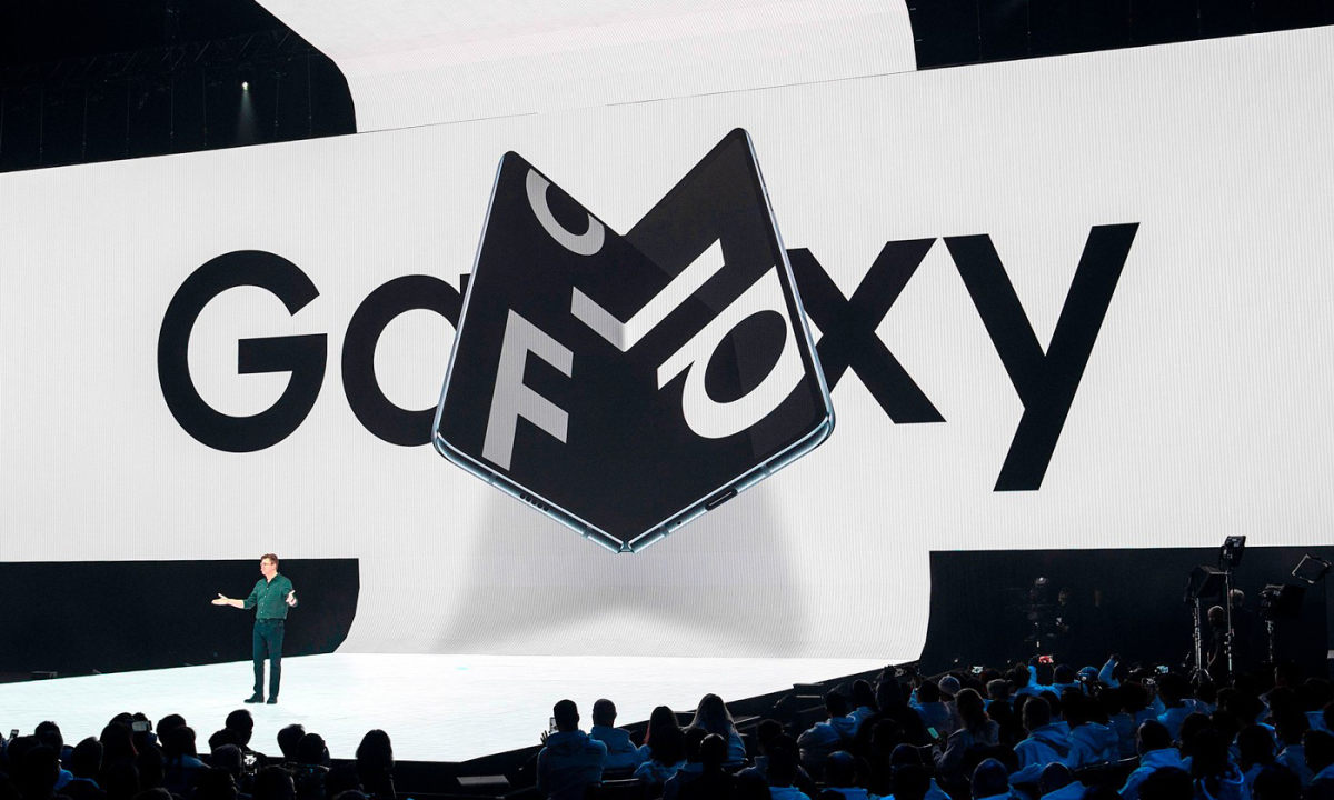 Samsung “Galaxy Fold” 折叠屏手机正式开售