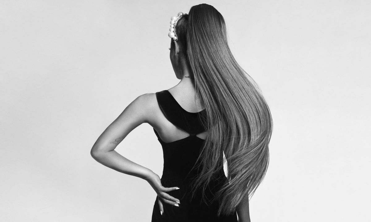 Givenchy 宣布 Ariana Grande 成品牌代言人
