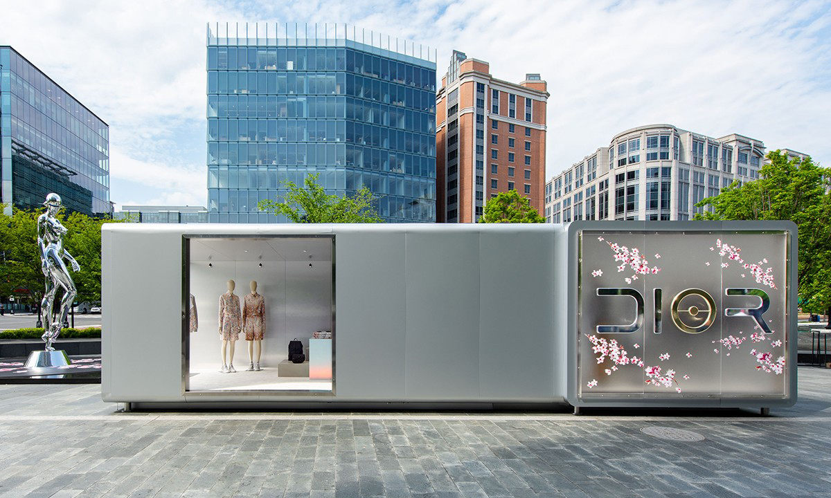 为 2019 秋季男装系列造势，Dior Pop-Up 商店于华盛顿开店