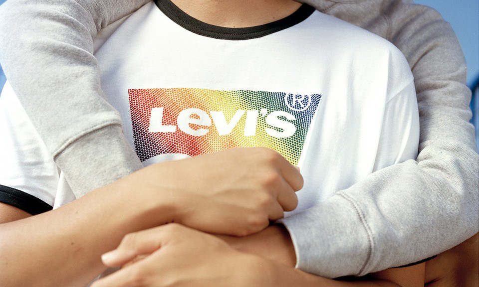 支持 LGBTQ 群体，Levi’s 发售 Pride 胶囊系列