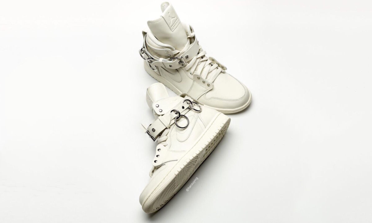 近赏双色 COMME des GARÇONS x Air Jordan I 鞋款