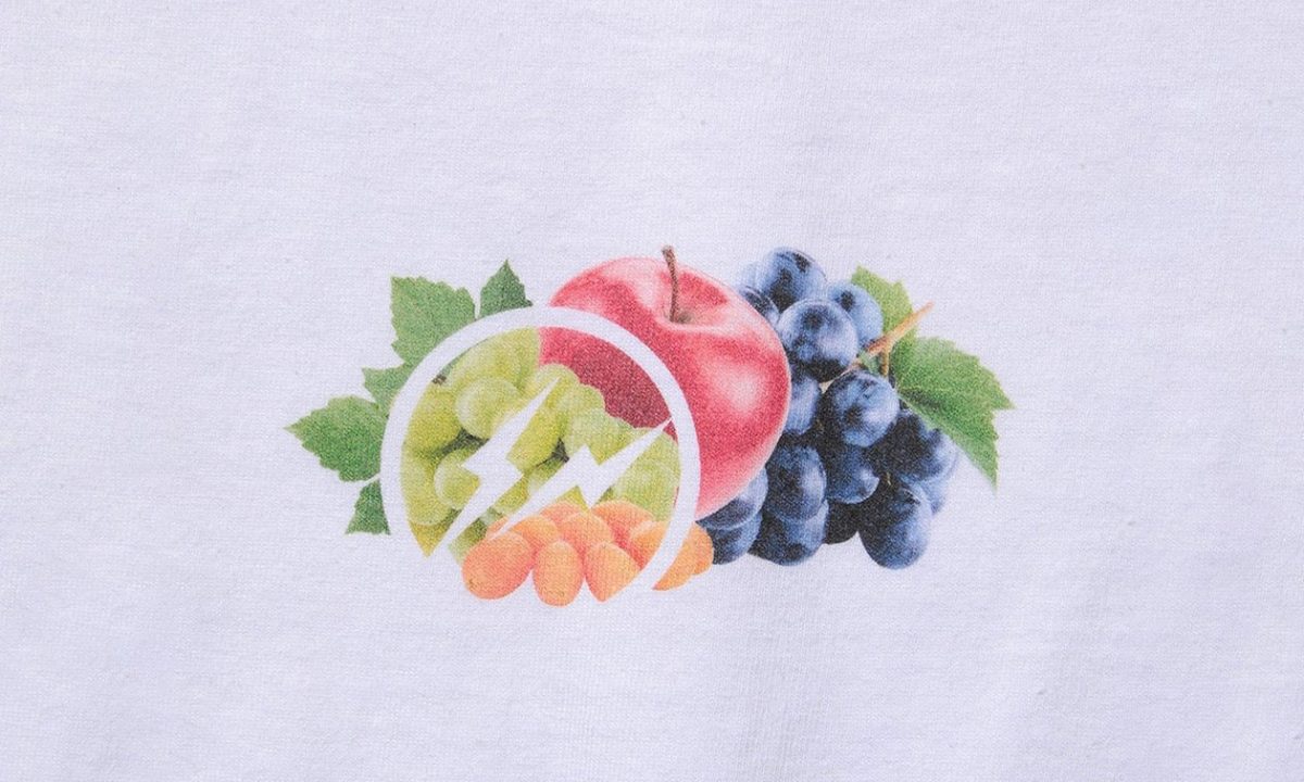 fragment design x Fruit of the Loom 推出基础 T 恤套装