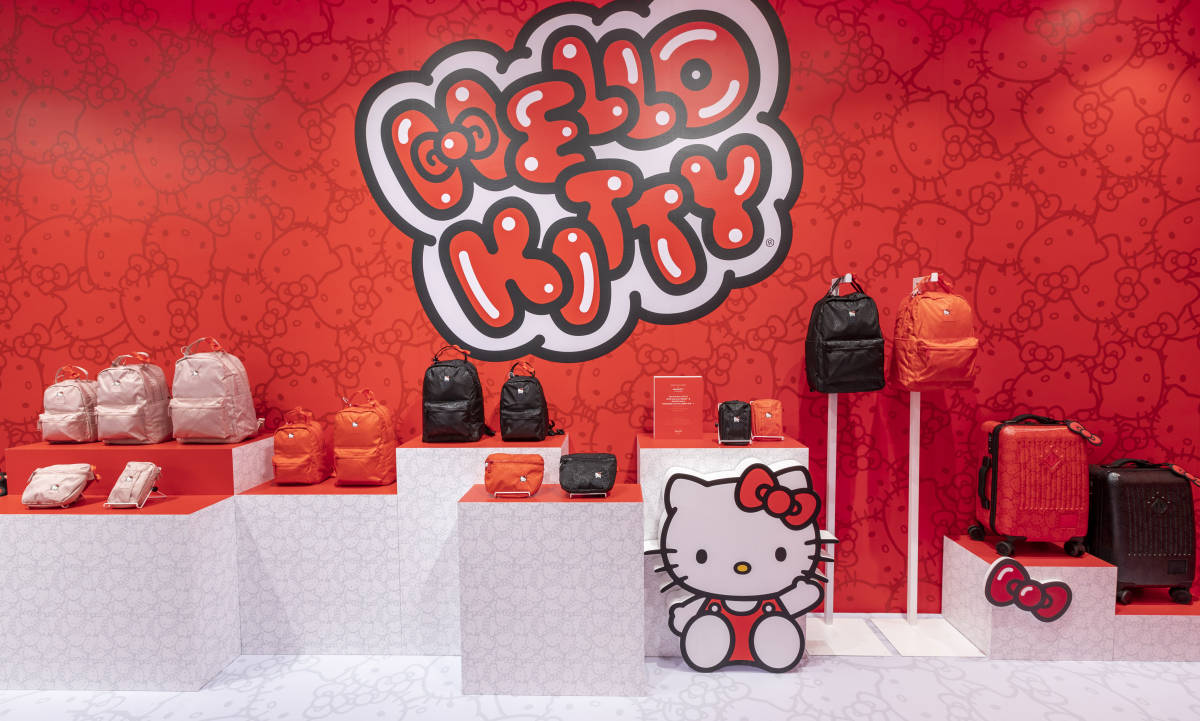 Hello Kitty 45 周年，Herschel Supply 发布最新合作系列