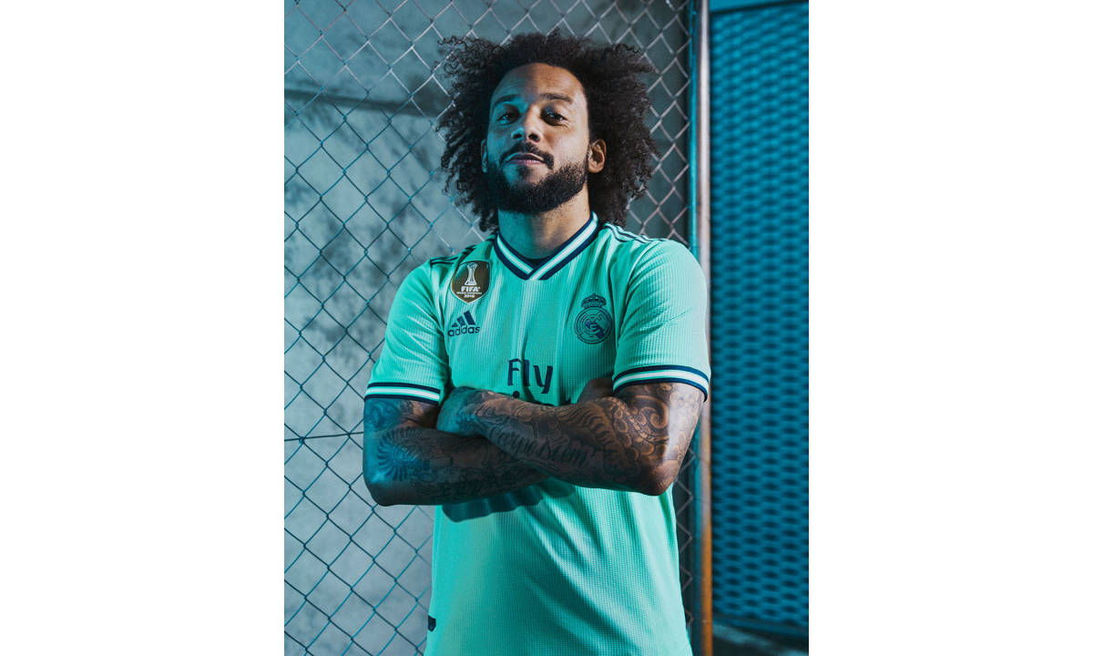 adidas 携手皇家马德里发布 19-20 赛季第三客场球衣