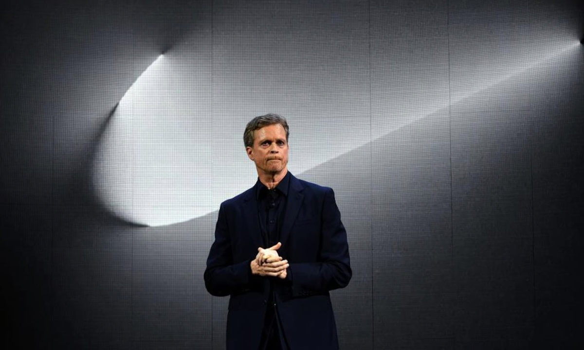 骄傲发薪日，Nike CEO Mark Parker 薪资上涨 48%