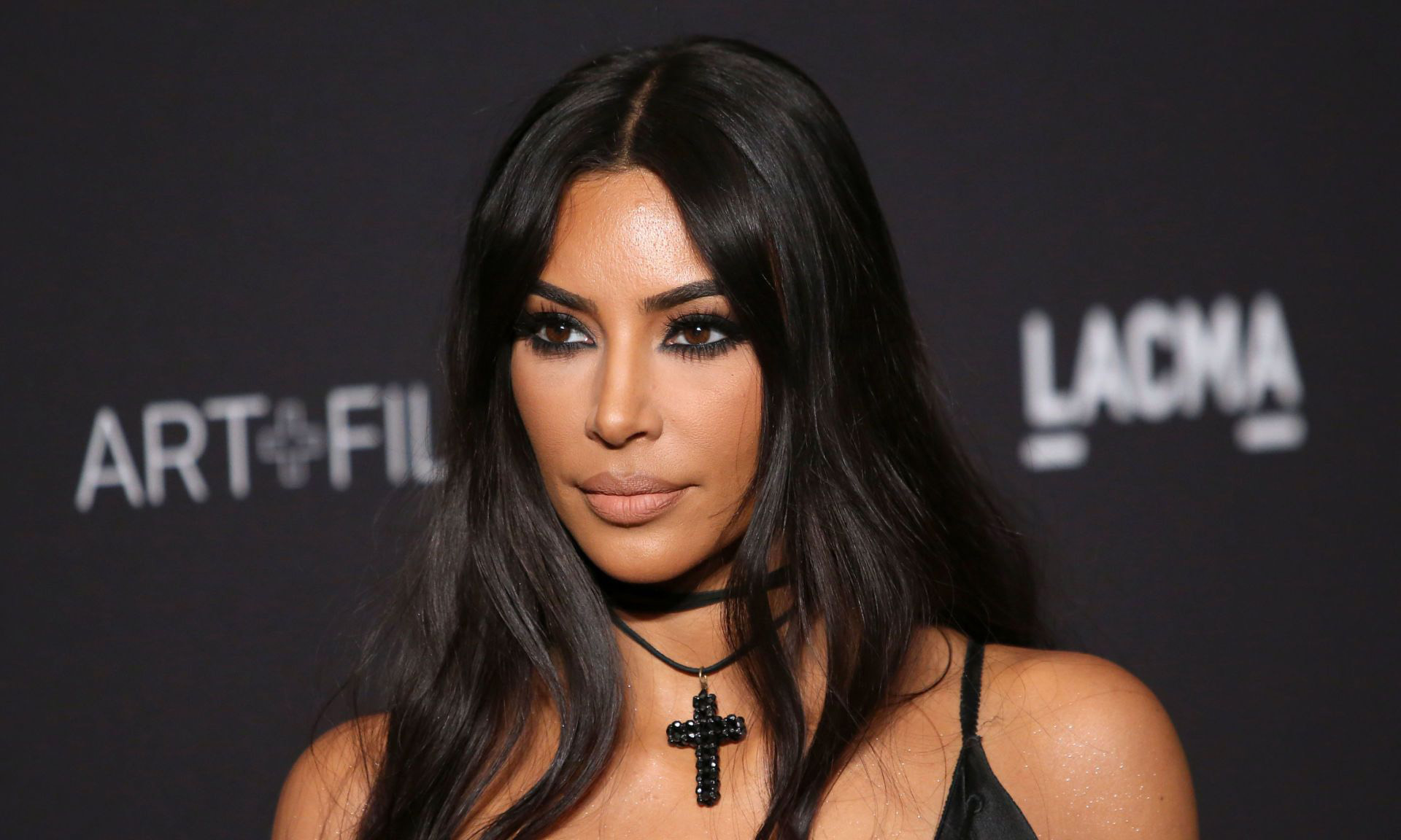Kim Kardashian 将重新命名 “和服” 塑身衣系列