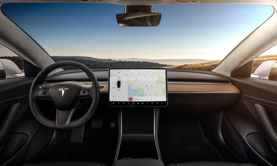 Elon Musk 宣布 Netflix 和 YouTube 即将进驻 Tesla 娱乐系统