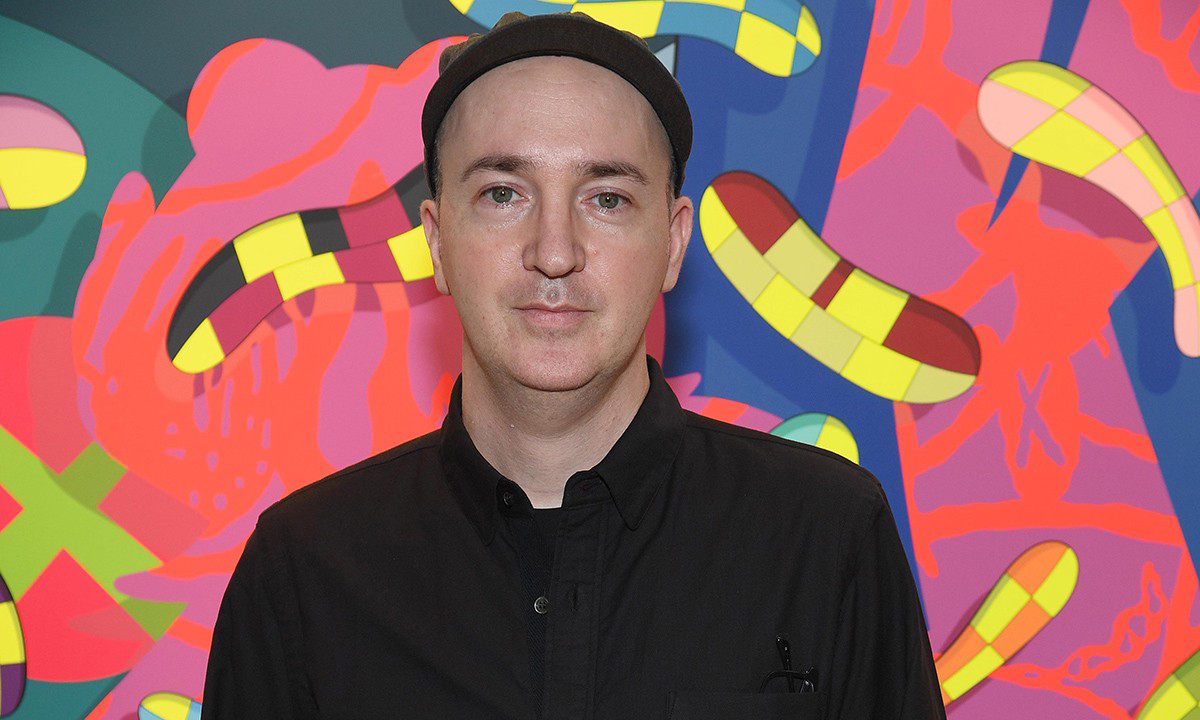 同行 11 年，KAWS 与 Galerie Perrotin 说了再见