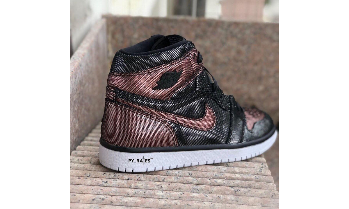 特殊金属质感，抢先预览 Air Jordan I 新配色 “Fearless”