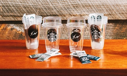 fragment design x Starbucks 推出即冲冰饮咖啡