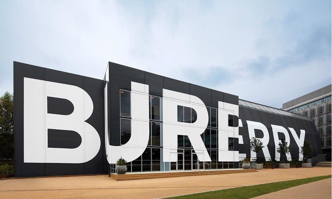 生动演绎 “进化宣言” ，Burberry 2020 春夏系列秀场回顾