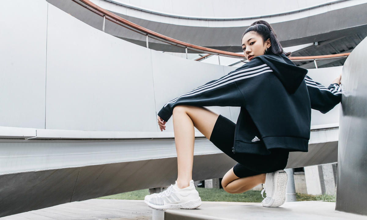 黑白之境再现，adidas 运动表现系列创造新经典
