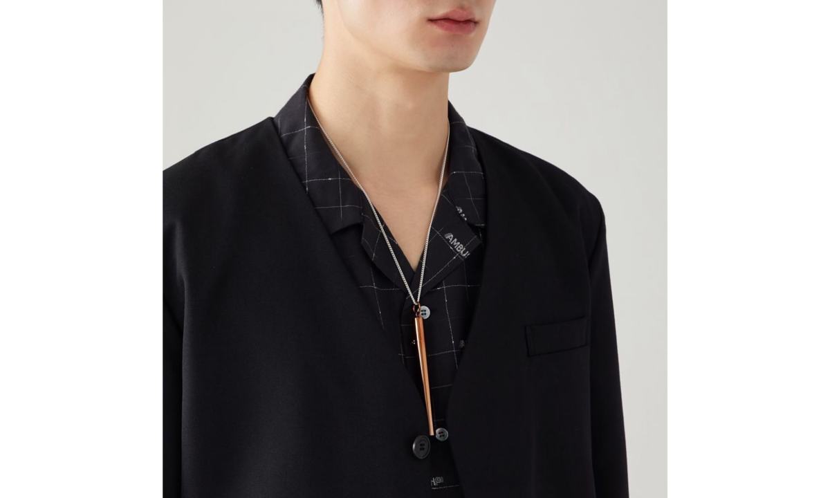 共设 6 种配色，AMBUSH 推出 CIG CASE NECKLECE