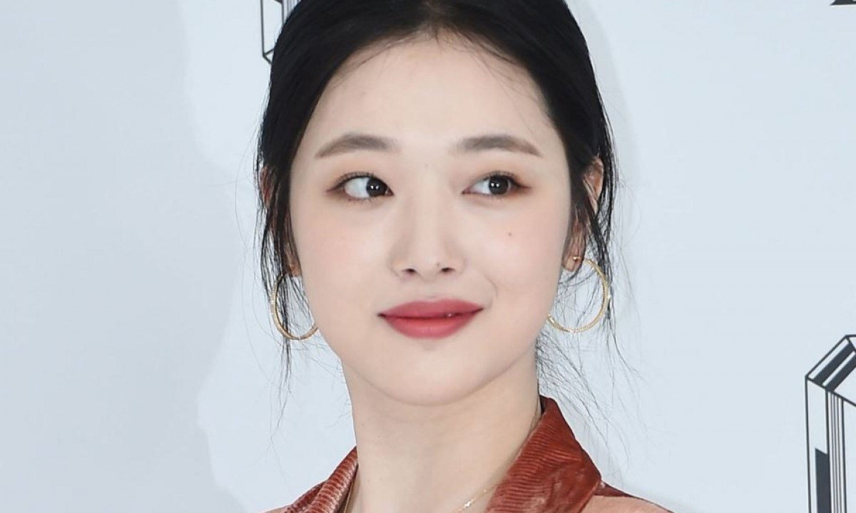 R.I.P.，韩国女星崔雪莉确认身亡