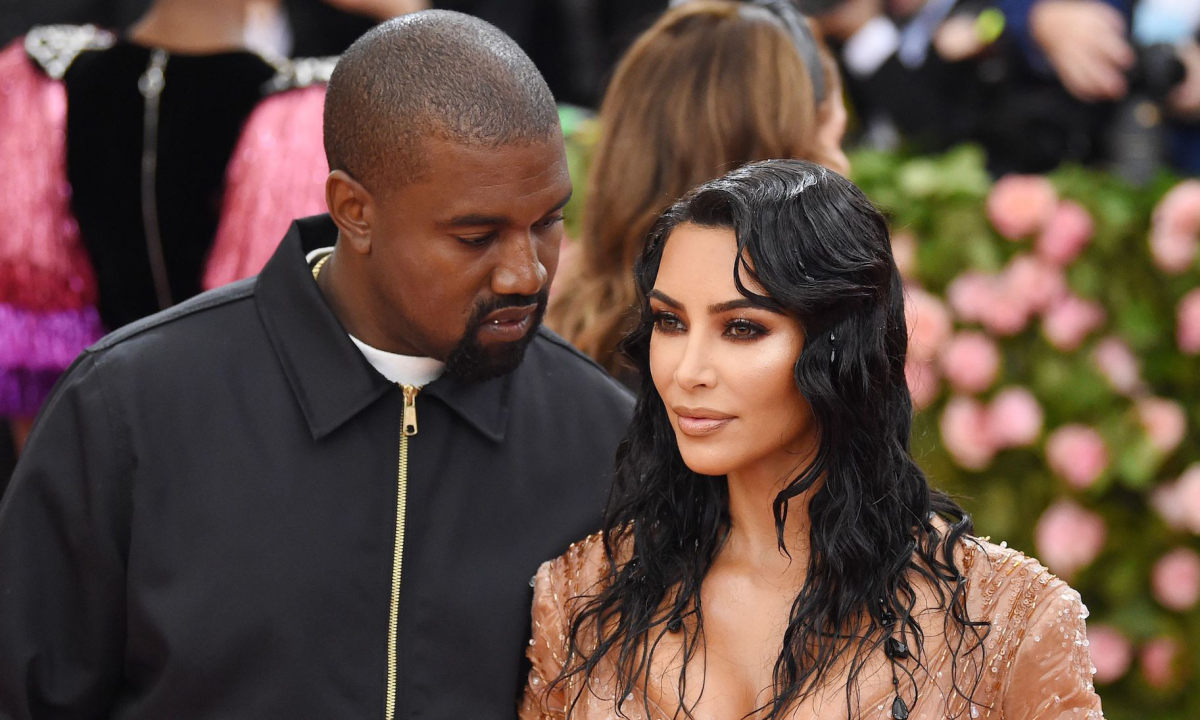 完美生日礼物，Kanye 以 Kardashian 之名捐款百万美元