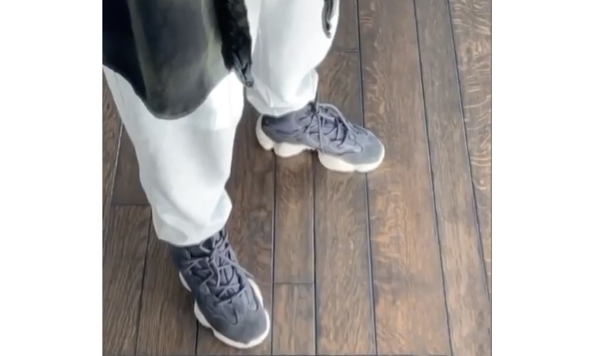 高帮 Yeezy 500 实物曝光，预计 12 月迎来发售