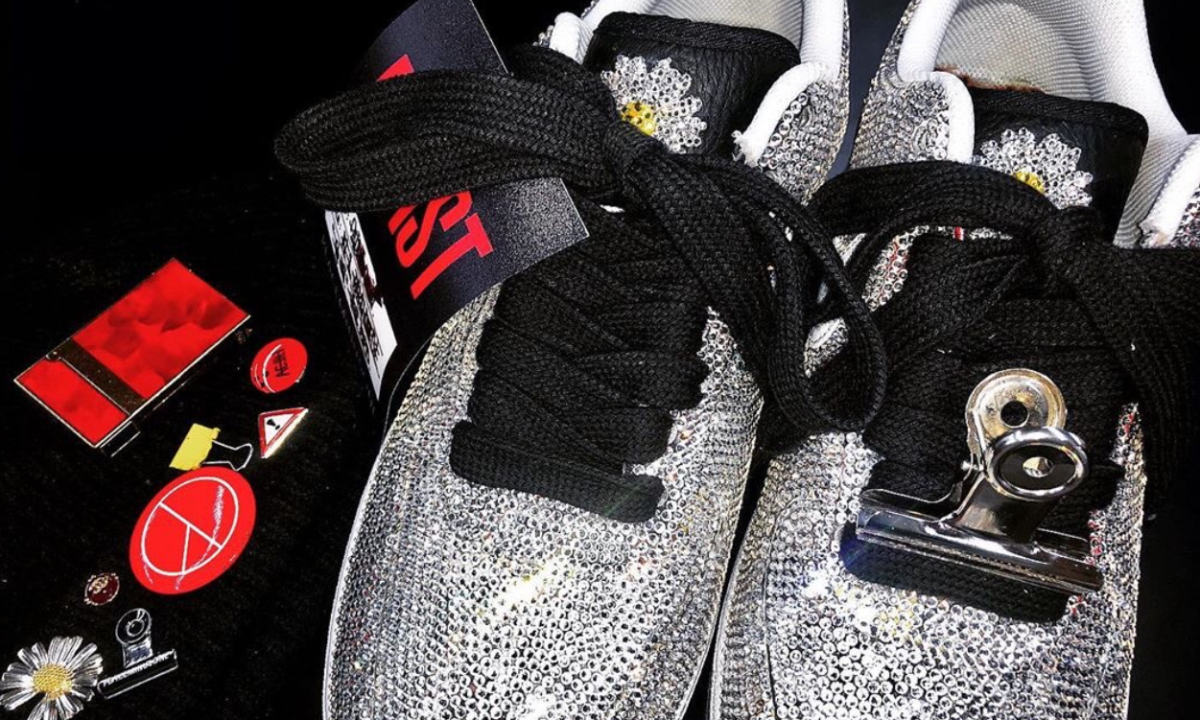 PEACEMINUSONE x Nike Air Force 1 碎钻版本惊艳亮相