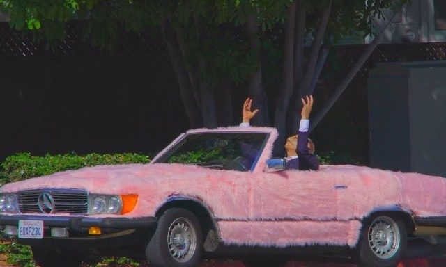 朋克教父 Iggy Pop 发布新歌《Sonali》MV