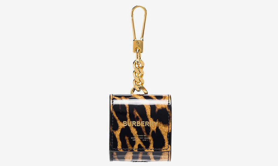 精致漆皮材质，Burberry 发售 AirPods 保护套