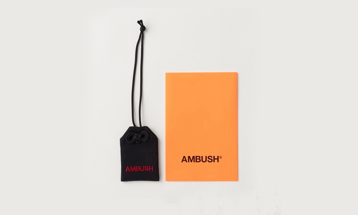AMBUSH 推出新年限定御守、胸针配饰系列