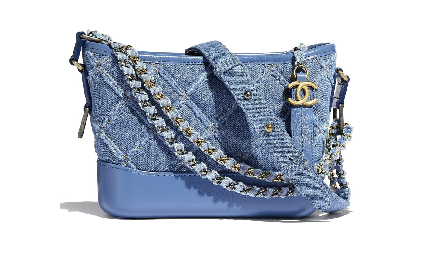 2020 春夏新款，Chanel 推出牛仔布面料的 Gabrielle Hobo 手袋
