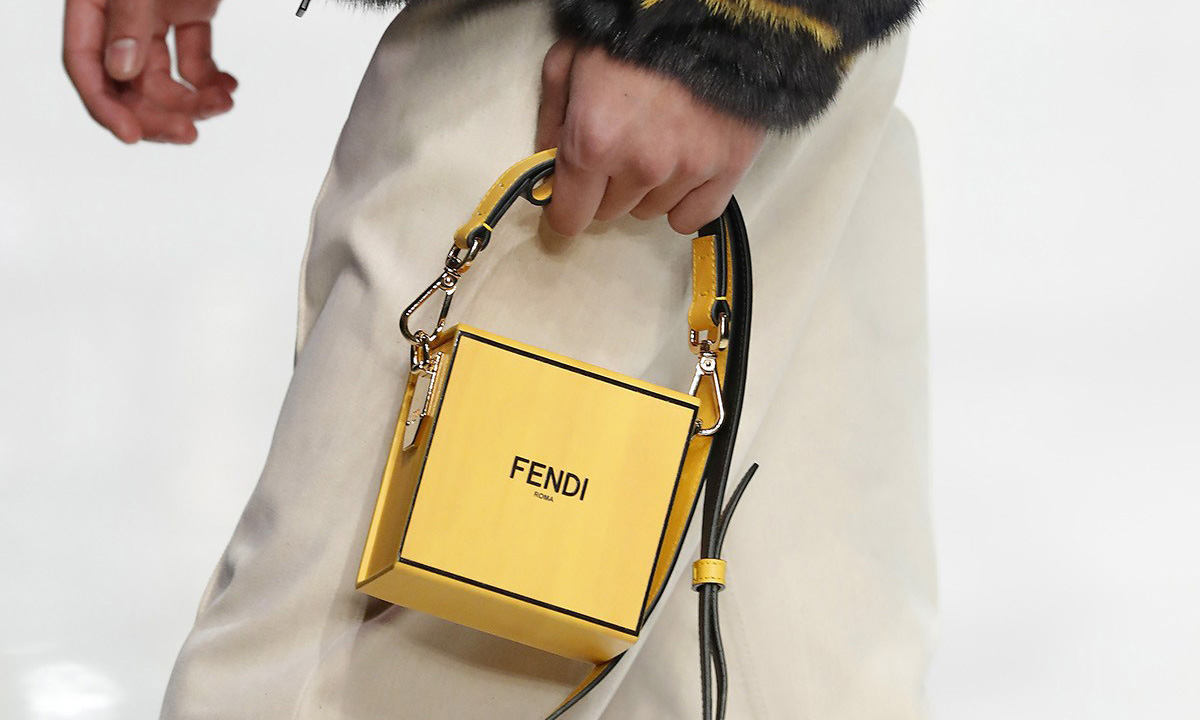 预定下一季 It Bag？Fendi 2020 秋冬大秀手袋近赏