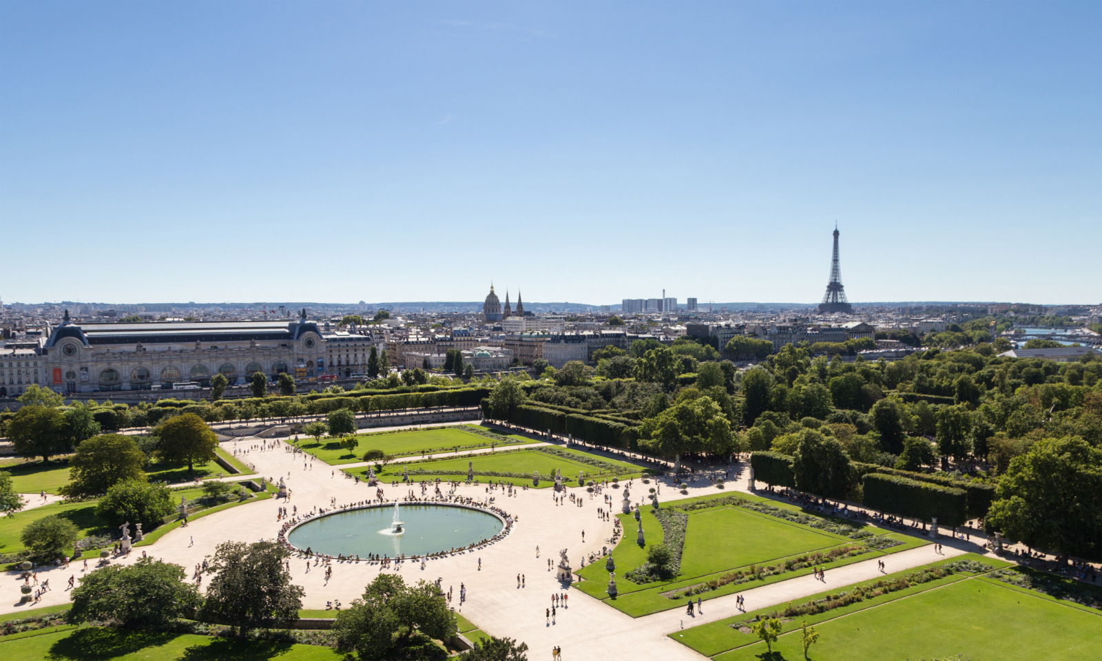Dior 将与巴黎卢浮宫合作修复杜乐丽花园