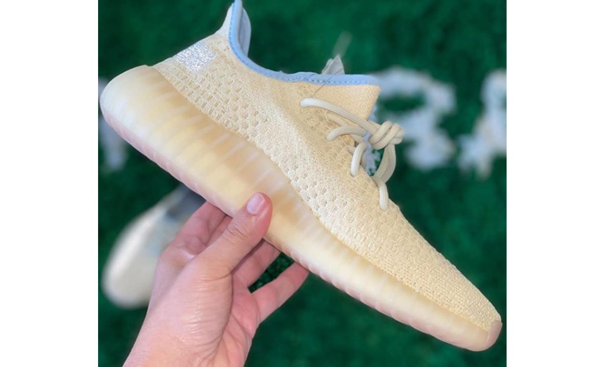 又一「侧透满天星」来袭，Yeezy Boost 350 V2「Linen」实物近照公开