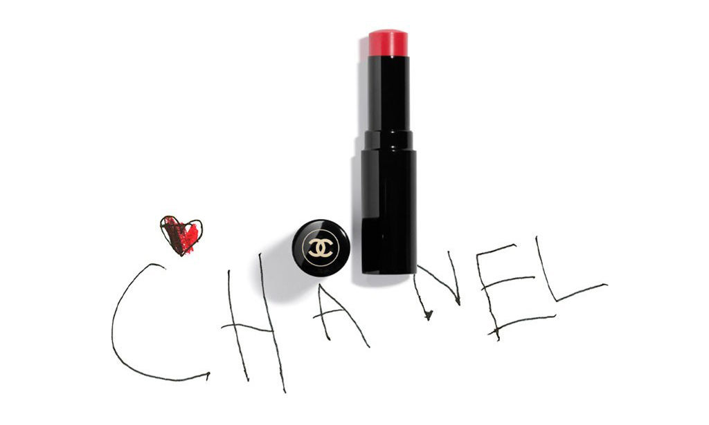 顺应时代趋势，Chanel 首度开设网络商店