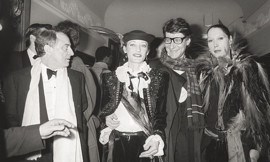 探讨 Yves Saint Laurent 标志性作品的《The Impossible Collection》书籍正式发行