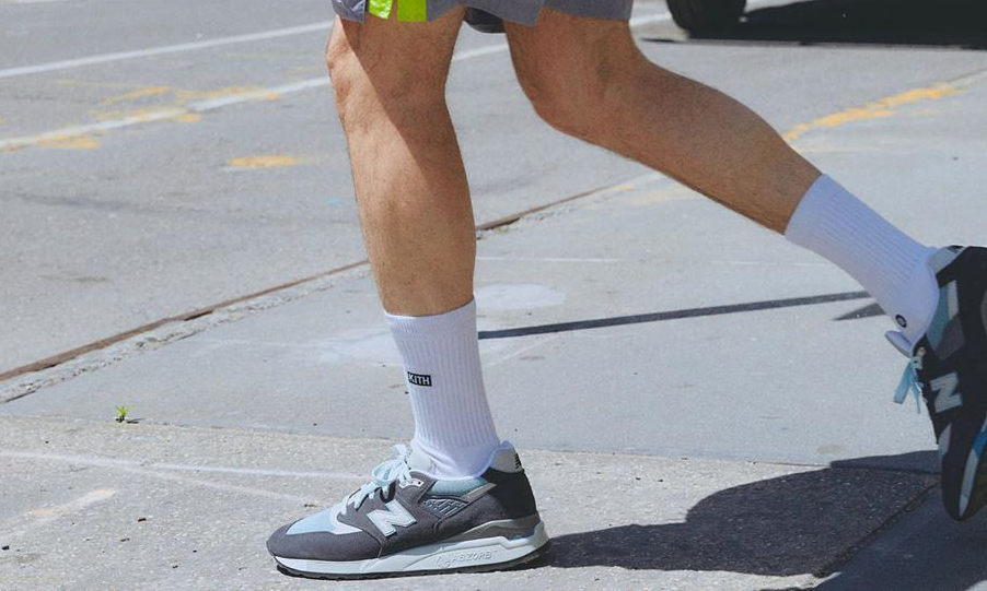 Ronnie Fieg 亲晒 KITH 限定配色 New Balance 998