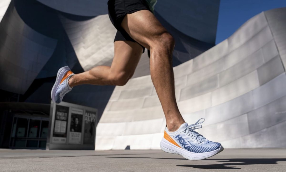 HOKA ONE ONE 推出全新 CARBON X SPE 设计