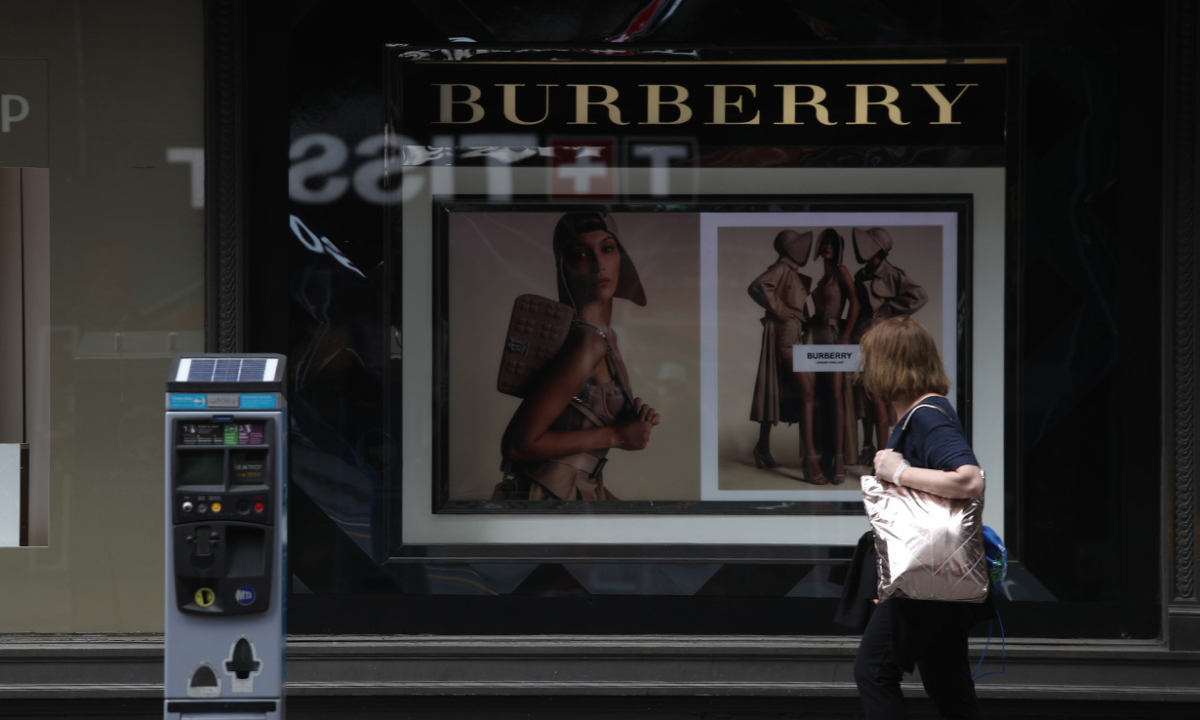 业绩一片惨淡，Burberry 公布新一季度销售报告