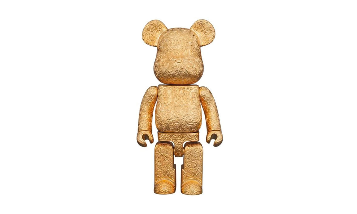 MEDICOM TOY x Royal Selangor 推出 400% 金色锡制 BE@RBRICK 公仔