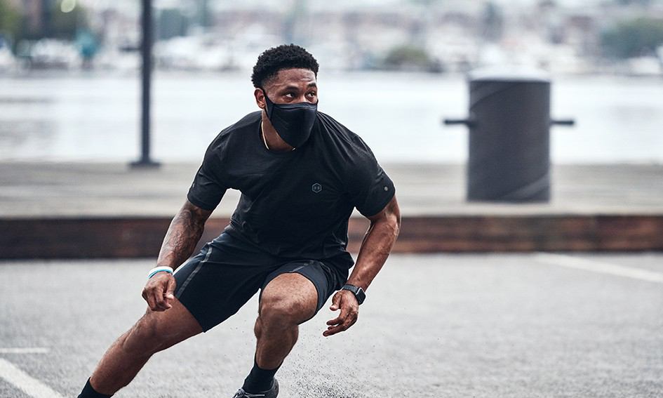 Under Armour 推出首款专业运动口罩