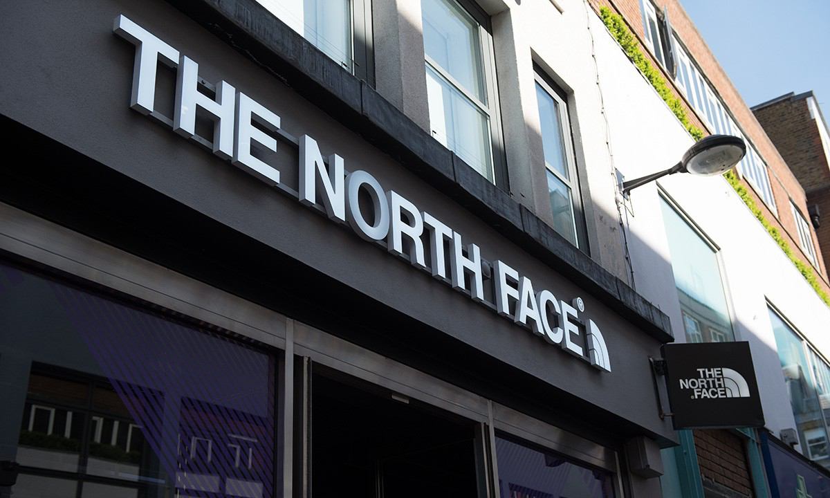 THE NORTH FACE 宣布品牌将撤下 Facebook 平台的全部广告