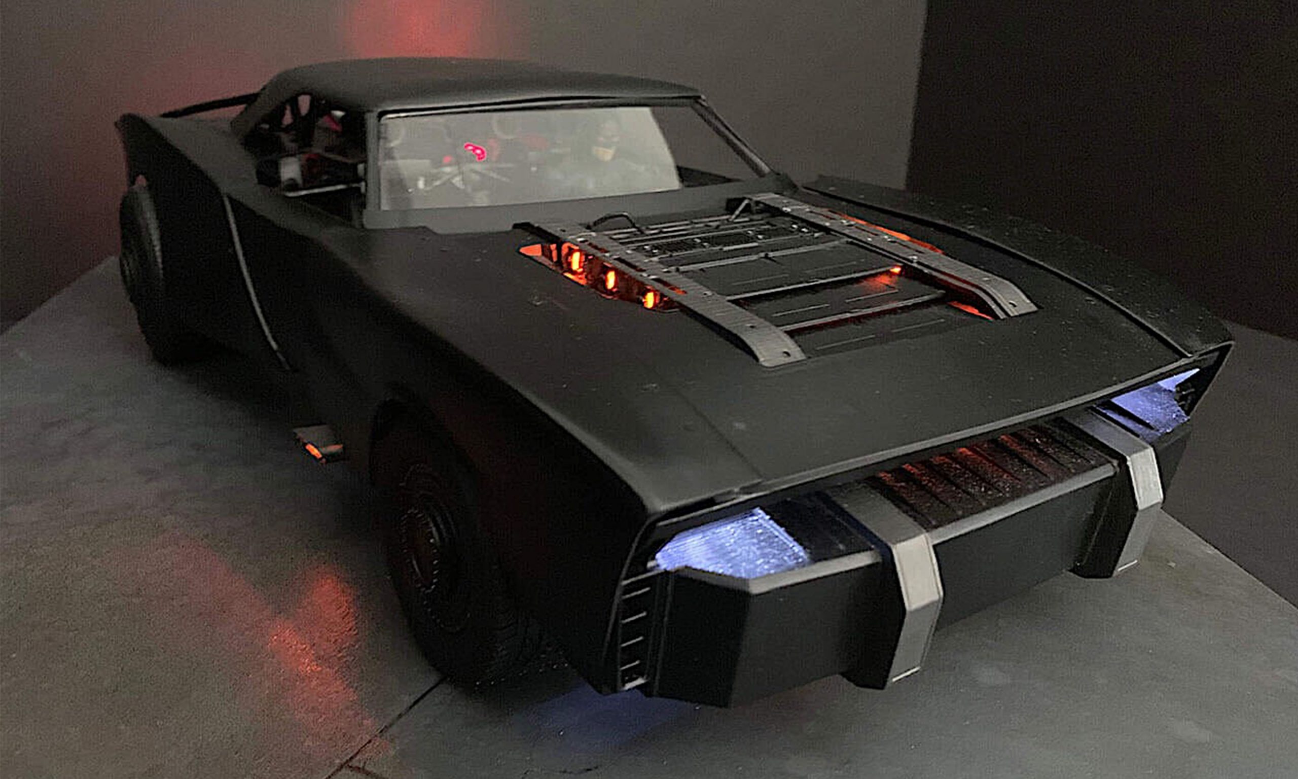 DC 新版《蝙蝠侠》战车模型曝光