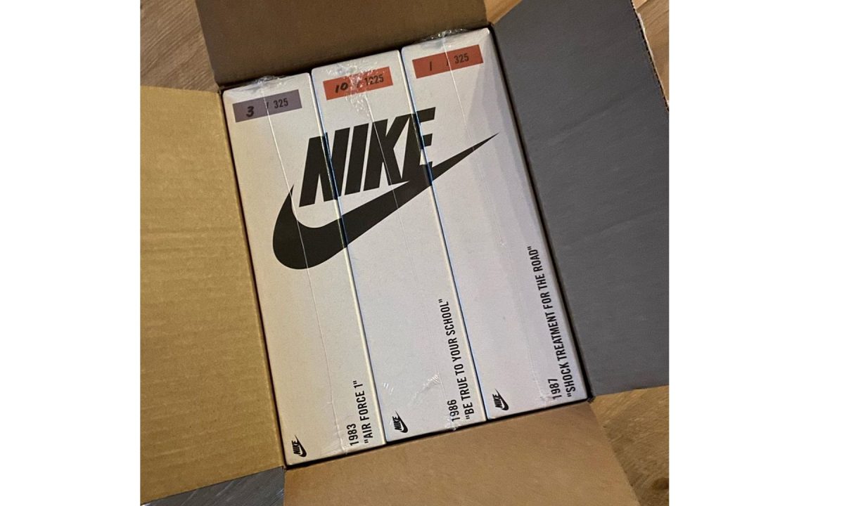陈冠希亲晒 Nike 神秘球鞋套装