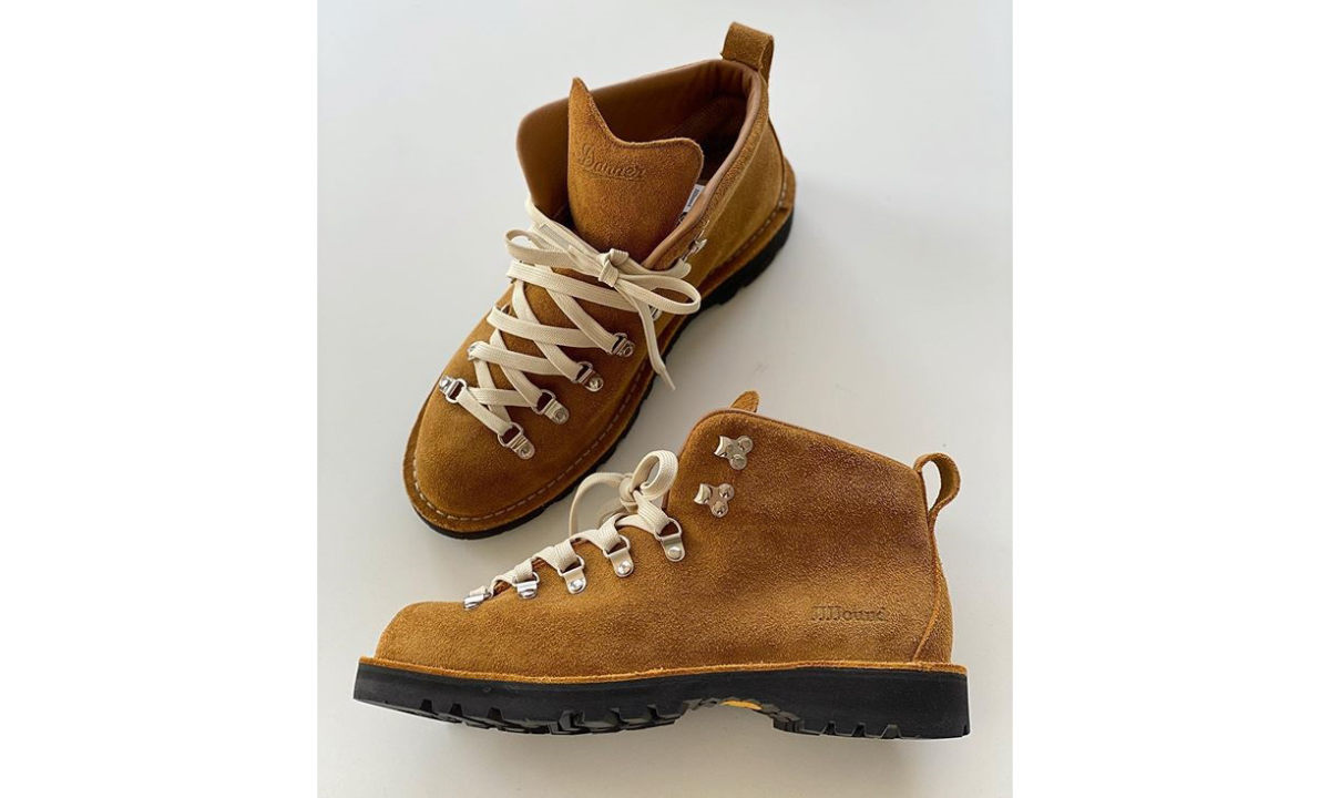 JJJJound 预告与 Danner 打造合作鞋款
