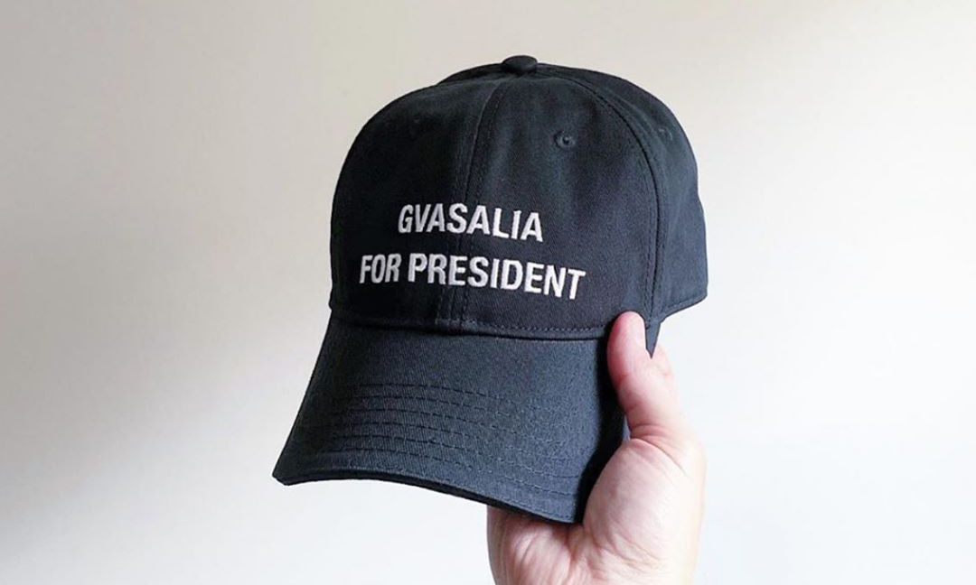 时尚界又一位「总统候选人」，VETEMENTS 竞选帽发布