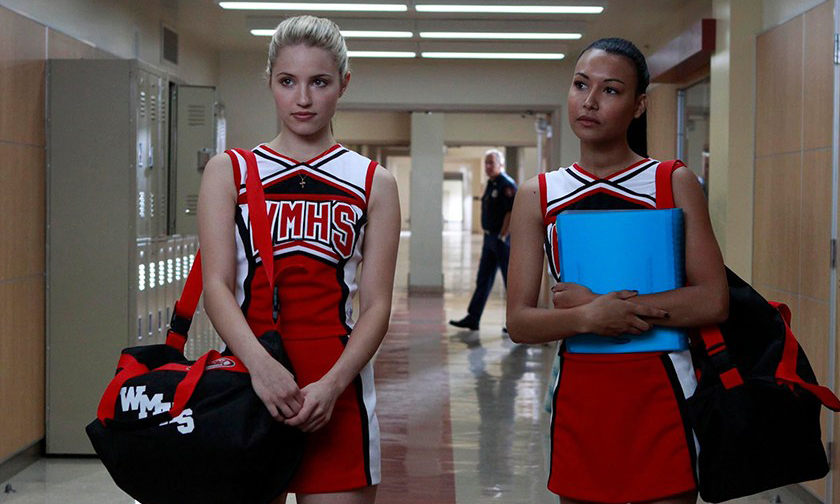 有溺水身亡的可能，参演《Glee》的演员 Naya Rivera 于湖上失踪