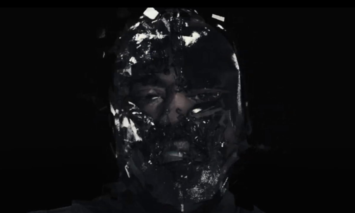 携手 Travis Scott，Kanye West 新单《Wash Us In The Blood》释出