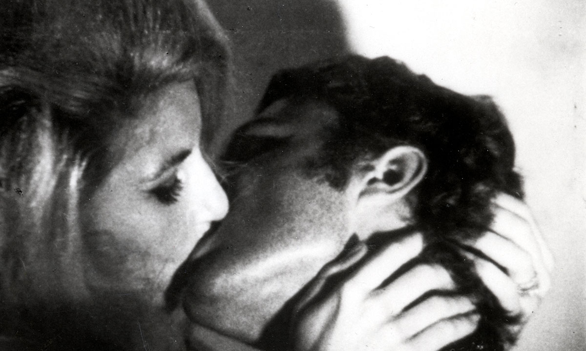 Warhol 执导电影《Kiss》将在纽约现代艺术博物馆线上放映